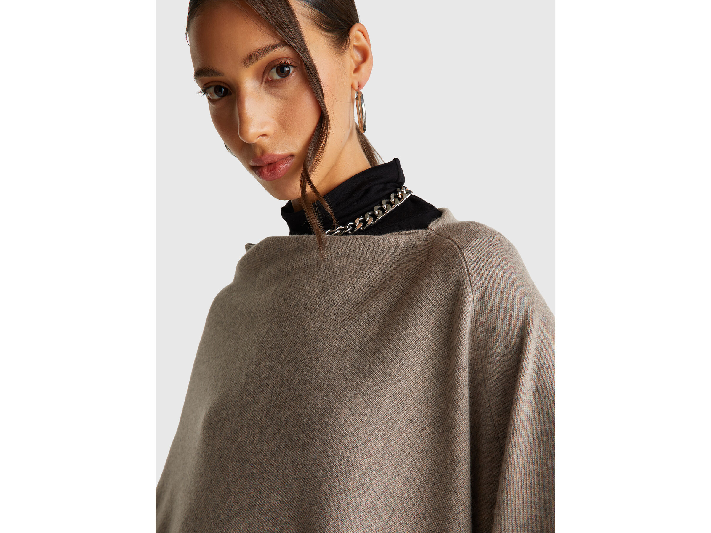 CAPE Women image number 4